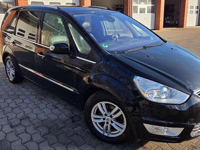 Pantherschwarz metallic Gebraucht 2014 Ford Galaxy Titanium Van / Kleinbus | 11.395 € (Teuer)
