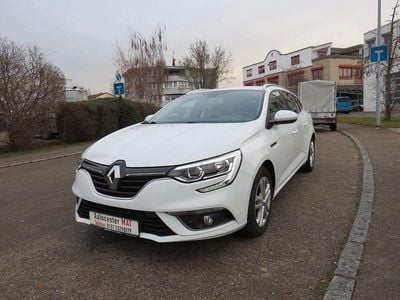 Weiß Gebraucht 2018 Renault Mégane IV Business Limousine | 9.300 € (Fairer Preis)