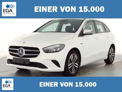 Gebraucht Mercedes B250e Progressive 160 PS (117 kW) 2021 Weiß Kleinwagen