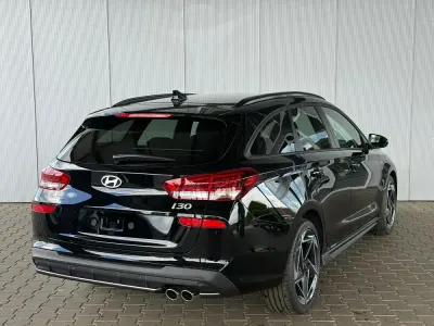 Neu Hyundai i30 N Line 140 PS (102 kW) 2025 Abyss black Kombi