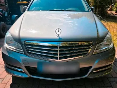 Gebraucht Mercedes C180 156 PS (114 kW) 2012 Silber Kombi