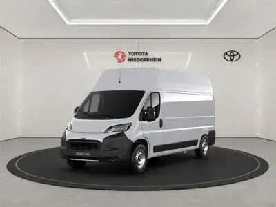 Gebraucht Toyota Proace 140 PS (102 kW) 2025 Icy white Van / Kleinbus