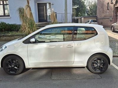 Usata VW up! 65 CV (47 kW) 2021 Bianco Utilitaria