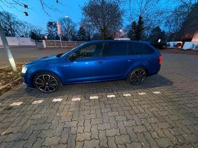 Blau Gebraucht 2017 Skoda Octavia RS Kombi | 10.900 € (Guter Preis)