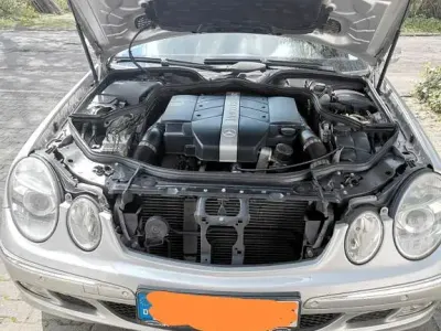 Gebraucht Mercedes E240 Elegance 177 PS (130 kW) 2004 Silber Limousine