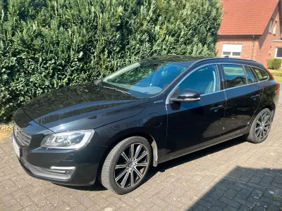 Occasion Volvo V60 220 ch (161 kW) 2016 Noir Break