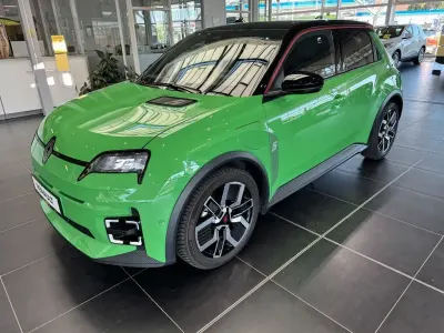 Gebraucht Renault 5 E-Tech Techno 110 kW (150 PS) 2025 Grün Limousine