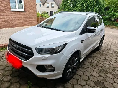 Gebraucht Ford Kuga ST-Line 150 PS (110 kW) 2019 Weiß SUV
