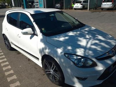 Second-hand Hyundai i30 90 CP (66 kW) 2011 Alb Hatchback