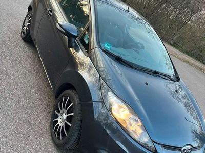 Usata Ford Fiesta 82 CV (60 kW) 2010 Nero Utilitaria