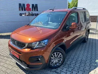 Gebraucht Peugeot Rifter Allure 131 PS (96 kW) 2019 Braun Van / Kleinbus