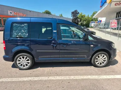 Gebraucht VW Caddy 140 PS (102 kW) 2011 Blau Van / Kleinbus