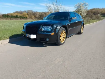 Second-hand Chrysler 300C Touring 218 CP (160 kW) 2007 Negru Break