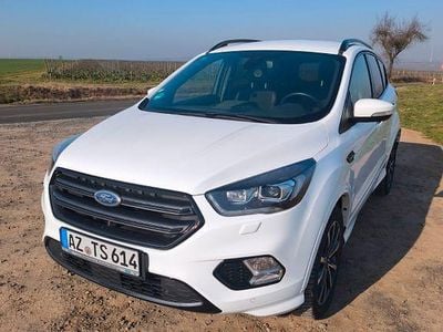 Gebraucht Ford Kuga ST-Line X 150 PS (110 kW) 2019 Weiß SUV