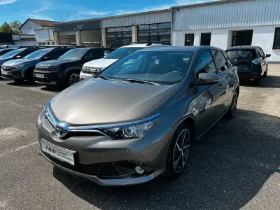 Gebraucht Toyota Auris Hybrid 99 PS (72 kW) 2017 Grau Limousine