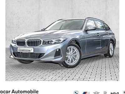 Gebraucht BMW 318 Sport Line 150 PS (110 kW) 2023 Grau Kombi