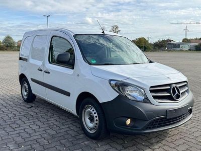 Mercedes Citan 109