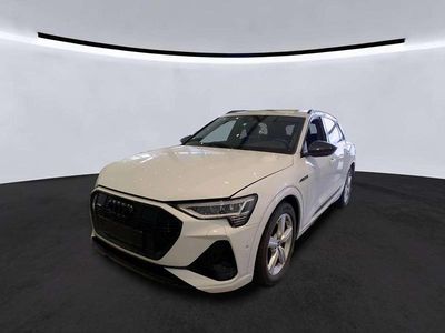 Gletscherweiß metallic Gebraucht 2022 Audi e-tron Black Edition SUV | 40.335 € (Guter Preis)
