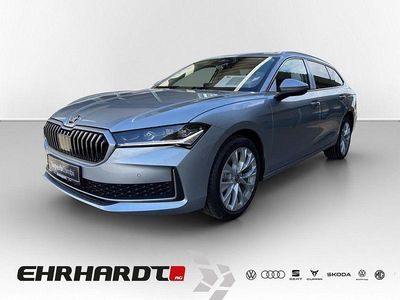 Neu Skoda Superb Selection 150 PS (110 kW) 2025 Silber Kombi