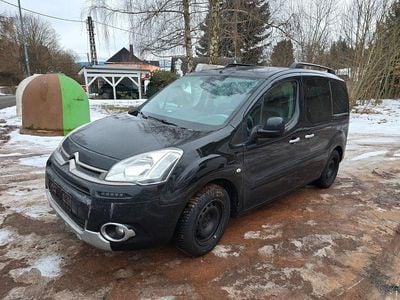 Gebraucht Citroën Berlingo SELECTION 114 PS (83 kW) 2015 Schwarz Van / Kleinbus