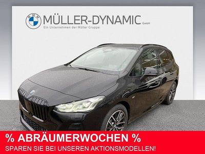 Saphirschwarz Gebraucht 2024 BMW 223 Active Tourer Performance Van / Kleinbus | 38.980 € (Fairer Preis)