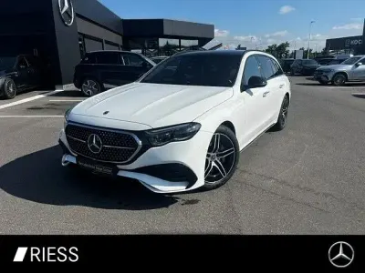 Gebraucht Mercedes E300 AMG 313 PS (230 kW) 2024 Polarweiß uni Kombi