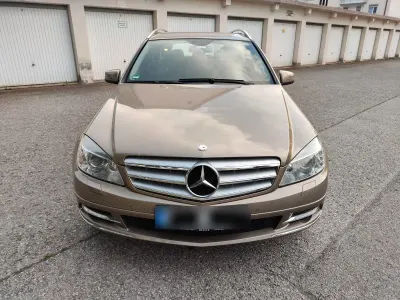 Gebraucht Mercedes C220 Avantgarde 170 PS (125 kW) 2011 Gold Kombi