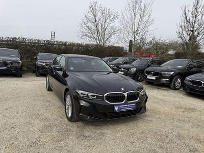 Gebraucht BMW 320 Shadowline 190 PS (139 kW) 2023 Saphirschwarz Limousine