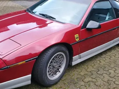 Gebraucht Pontiac Fiero 140 PS (102 kW) 1987 Rot Coupé