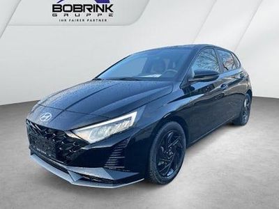 Neu Hyundai i20 Blackline 90 PS (66 kW) 2026 Schwarz Kleinwagen