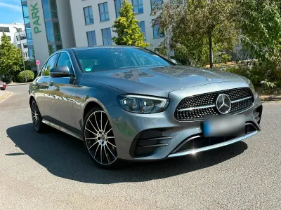 Gebraucht Mercedes E220 196 PS (144 kW) 2020 Andere farben Limousine