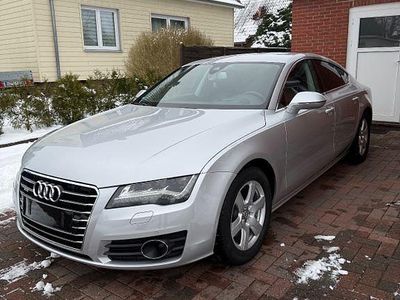 Silber Gebraucht 2011 Audi A7 Sportback Ambiente Kleinwagen | 21.000 € (Etwas zu teuer)
