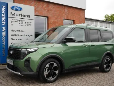 Gebraucht Ford Tourneo Courier Active 125 PS (91 kW) 2025 Bursting green Van / Kleinbus