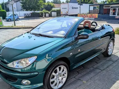 Gebraucht Peugeot 206 CC Roland Garros 109 PS (80 kW) 2004 Grün Cabrio
