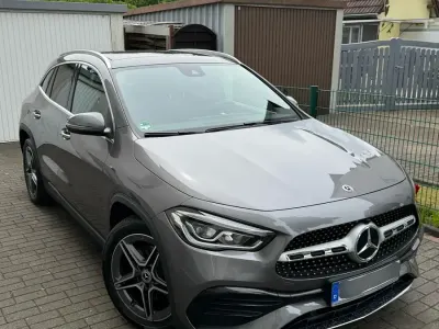 Gebraucht Mercedes GLA250 AMG 224 PS (164 kW) 2022 Grau SUV
