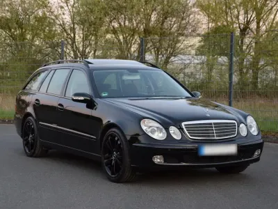 Gebraucht Mercedes E200 163 PS (119 kW) 2003 Schwarz Kombi
