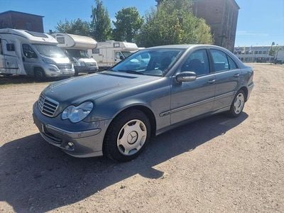 Gebraucht Mercedes C220 Avantgarde 150 PS (110 kW) 2004 Grau Limousine