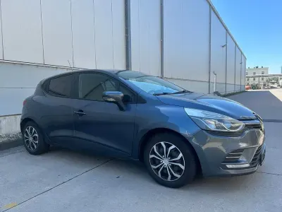 Gebraucht Renault Clio IV 75 PS (55 kW) 2016 Grau Limousine