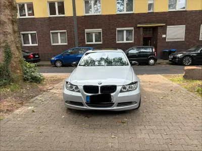 Gebraucht BMW 330 218 PS (160 kW) 2007 Grau Limousine
