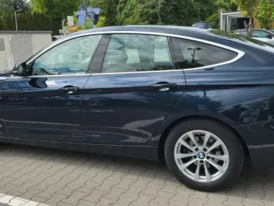 Gebraucht BMW 318 Gran Turismo 150 PS (110 kW) 2017 Blau Limousine