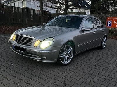 Silber Gebraucht 2006 Mercedes E350 Avantgarde Limousine | 5.500 € (Guter Preis)