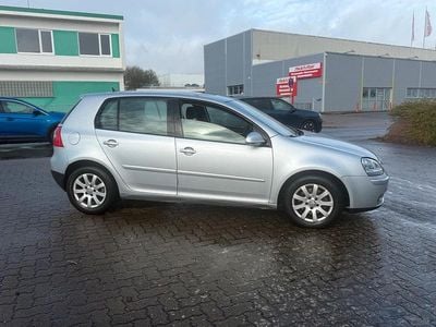 Gebraucht VW Golf V 140 PS (102 kW) 2004 Silber Kleinwagen