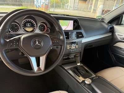Mercedes E220