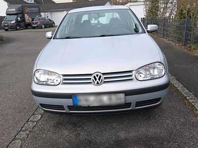 Usata VW Golf IV 100 CV (73 kW) 1998 Argento Utilitaria