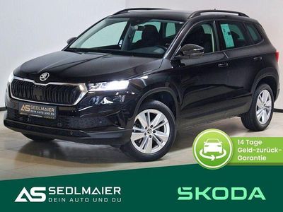 Blackmagic perleffekt Gebraucht 2024 Skoda Karoq Selection SUV | 30.990 € (Fairer Preis)