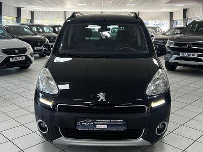 Usata Peugeot Partner Tepee Active 98 CV (72 kW) 2014 Nero Monovolume