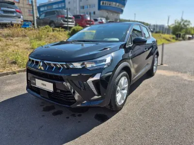 Neu Mitsubishi ASX Diamant Edition 114 PS (83 kW) 2026 Schwarz SUV