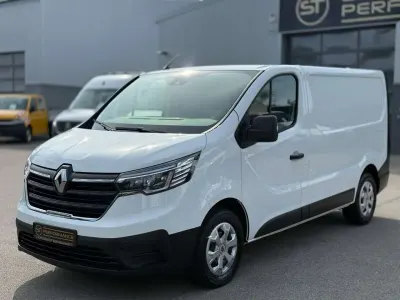 Gebraucht Renault Trafic 131 PS (96 kW) 2023 Weiß Van / Kleinbus