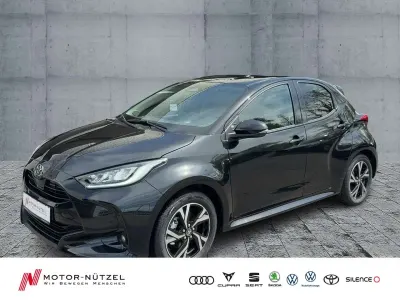 Neu Toyota Yaris Hybrid 116 PS (85 kW) 2026 Black mica / ink Kleinwagen