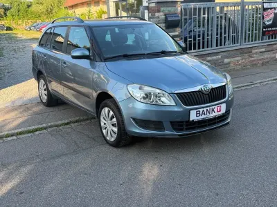 Gebraucht Skoda Fabia 105 PS (77 kW) 2012 Blau Kombi